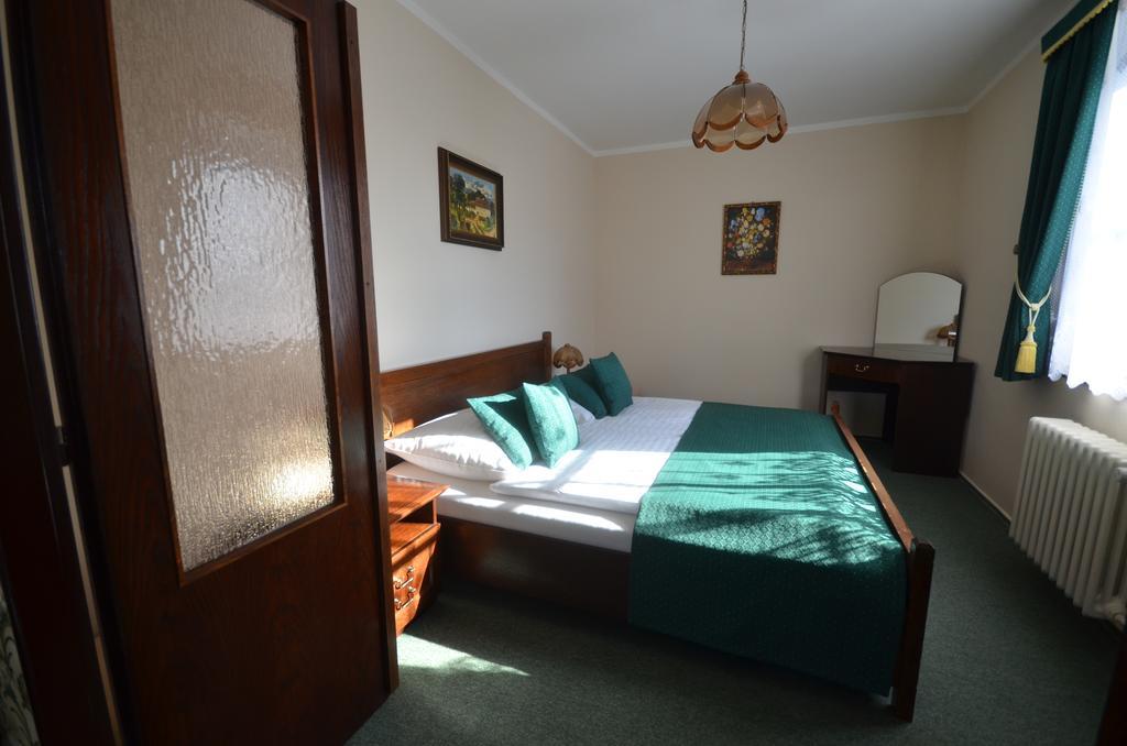 Villa Zerotin Penzion Bed & Breakfast Velké Losiny 外观 照片