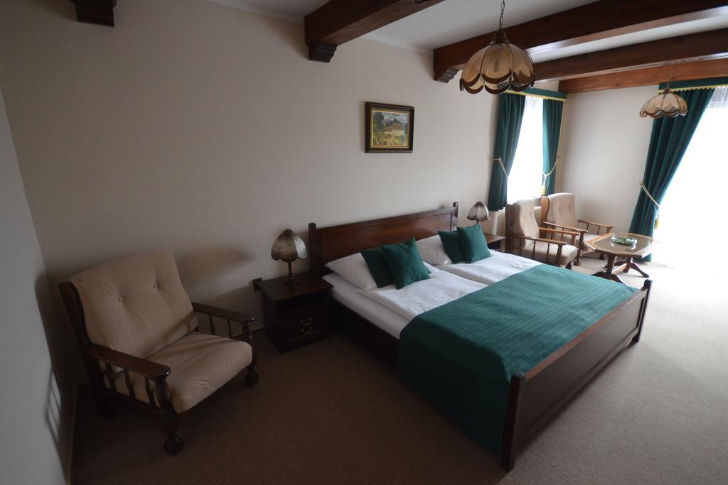 Villa Zerotin Penzion Bed & Breakfast Velké Losiny 外观 照片